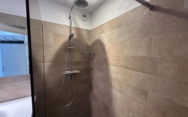 Appartement à vendre    2 pièces • 46 m2 Nice