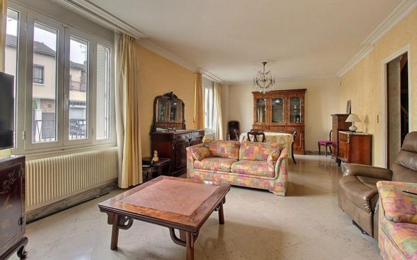 Maison à vendre    6 pièces • 130 m2 Romainville