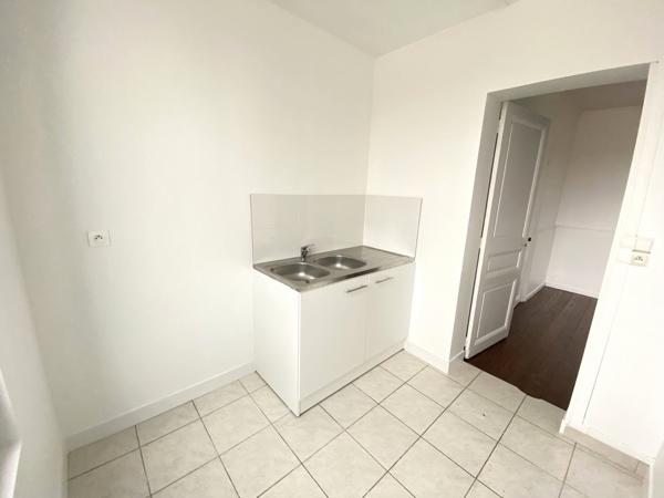 APPARTEMENT F3 REFAIT A NEUF , Coulommiers APPARTEMENT F3 REFAIT A NEUF , Coulommiers