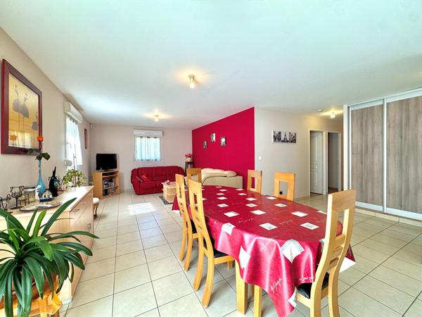 Coup de Coeur à GOLBEY : Maison de Plain-Pied Moderne et Lumineuse