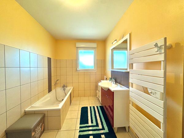 Coup de Coeur à GOLBEY : Maison de Plain-Pied Moderne et Lumineuse