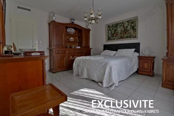 Vente Maison 5 pièces 149 m2 à La Tour-du-Pin