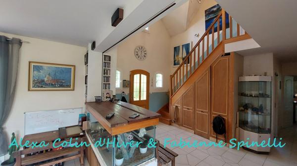 Maison, accès à un étang privé et vie de plain pieds possible