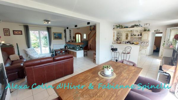 Maison, accès à un étang privé et vie de plain pieds possible