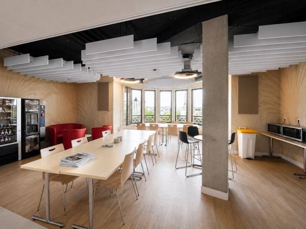 Bureaux hauts de gamme à louer dans un immeuble Art Déco proche de la gare de Puteaux