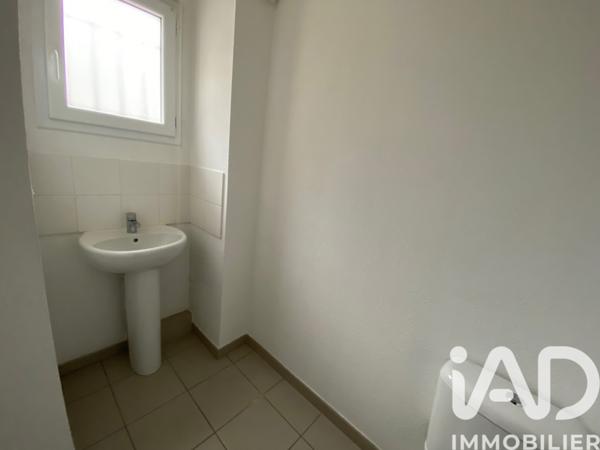Maison à vendre 4 pièces 80 m² Rodilhan