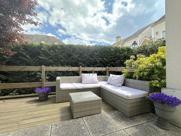 Chambourcy (78240) - VENDU - Appartement familial avec jardin à Chambourcy, un véritable compromis entre maison et appartement