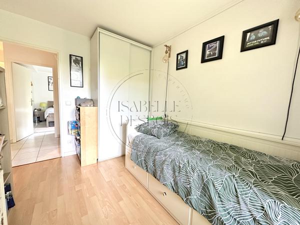 Chambourcy (78240) - VENDU - Appartement familial avec jardin à Chambourcy, un véritable compromis entre maison et appartement
