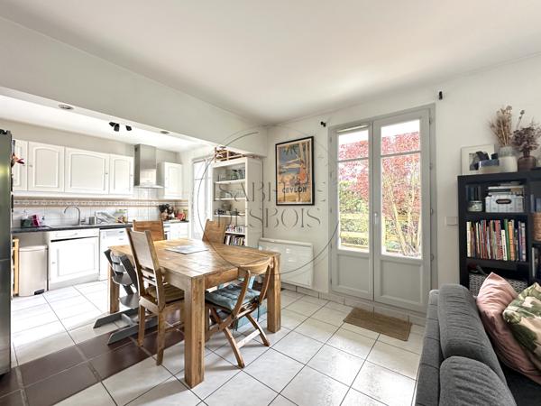 Chambourcy (78240) - VENDU - Appartement familial avec jardin à Chambourcy, un véritable compromis entre maison et appartement