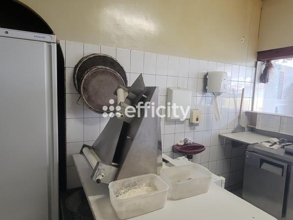 Fonds De Commerce - 70 m²