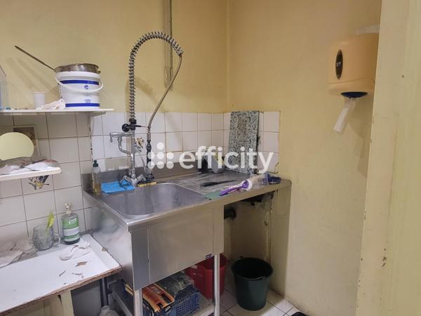 Fonds De Commerce - 70 m²