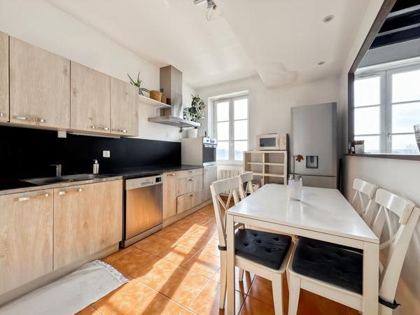 Trévoux (01600) À vendre – Appartement T4 de 82 m² avec vue directe sur la Saône – Trévoux
