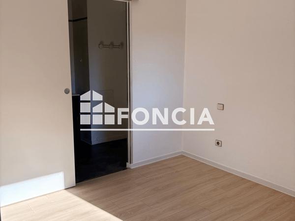 Location Appartement 2 pièces 42.73 m² - 61 RUE DENFERT ROCHEREAU Agen 47000