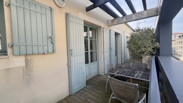 Appartement
                                                                                                                                                                                                                                                                                                                        3 pièce(s)                                                                                                                                                                                                          2 chambre(s)                                                                                                                                                                                                          58  m²