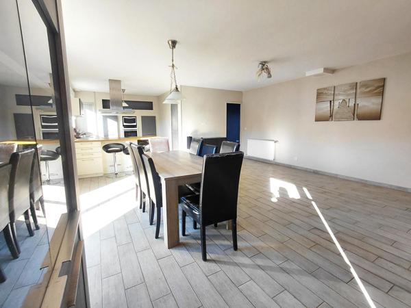 Maison à SAINT-GERMAIN-DU-CORBEIS, 61000 - 5 pièces 120m²