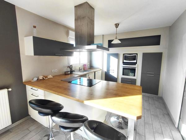 Maison à SAINT-GERMAIN-DU-CORBEIS, 61000 - 5 pièces 120m²