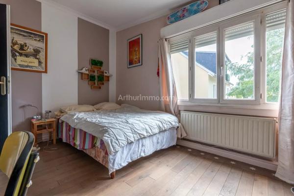 Vente                                                      Maison
                        
                     5 pièces                      104 m2                     à Neuilly-Plaisance