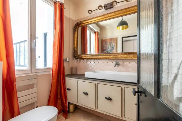 Vente                                                      Maison
                        
                     5 pièces                      104 m2                     à Neuilly-Plaisance