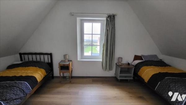 Maison sur 3704 m² avec dépendances