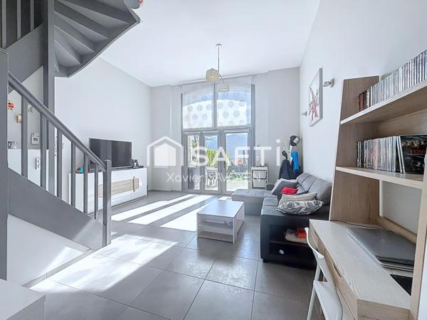 Triplex atypique 90 m² T4