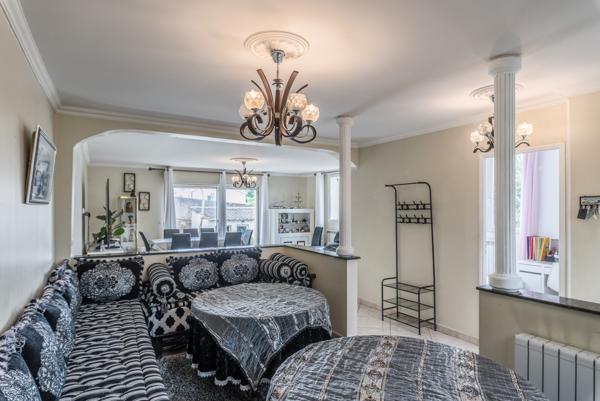 Exclusivité Cannes La Frayère:  Maison de 172 m2 offrant de nombreuses possibilités, sur joli jardin de 490 m2