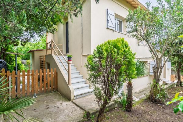 Exclusivité Cannes La Frayère:  Maison de 172 m2 offrant de nombreuses possibilités, sur joli jardin de 490 m2