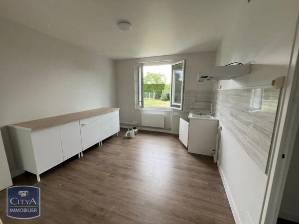 Appartement à louer 3 pièces 71.76m² Le Blanc (36300)