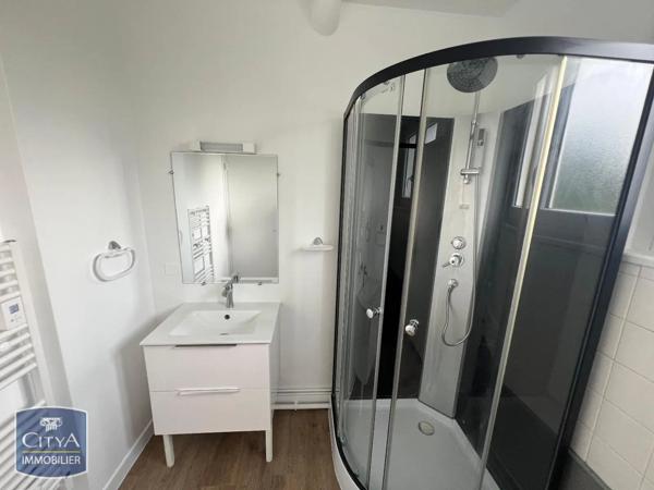 Appartement à louer 3 pièces 71.76m² Le Blanc (36300)