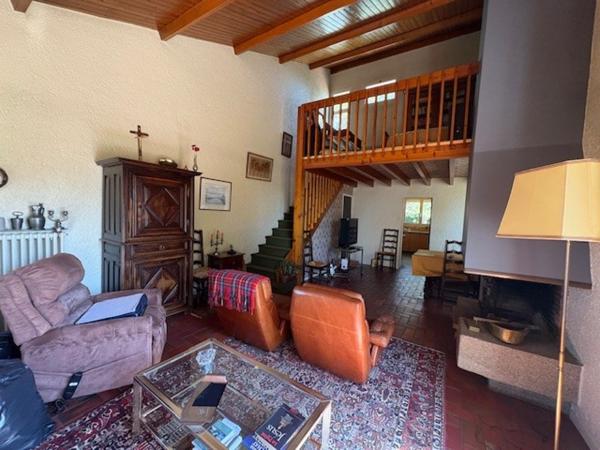 Maison 7 pièce(s) 5 chambre(s) 152 m²