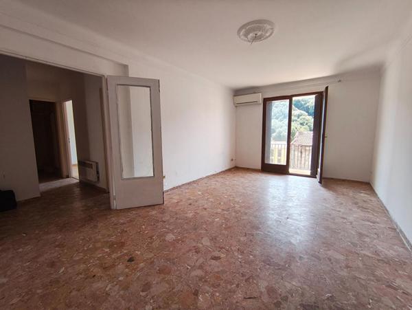 SARTENE - APPARTEMENT 87 M² HABITABLES - 3 CHAMBRES