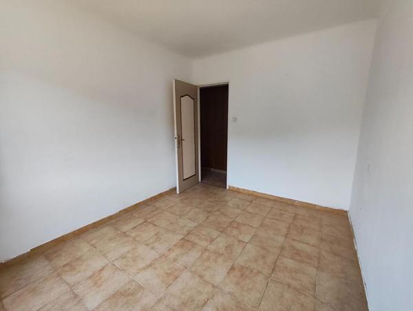 SARTENE - APPARTEMENT 87 M² HABITABLES - 3 CHAMBRES