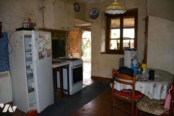 Vente sur CHEMERE LE ROI maison de bourg avec jardin