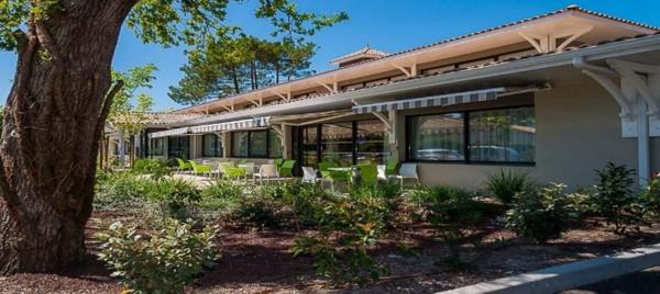 INVESTISSEMENT LOCATIF  ANDERNOS-LES-BAINS - Résidence Ehpad La Villa des Pins - 5.83%  de rentabilité.