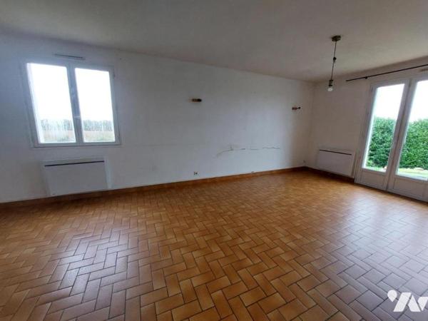 A VENDRE-MAISON EN CAMPAGNE A COSSE LE VIVIEN