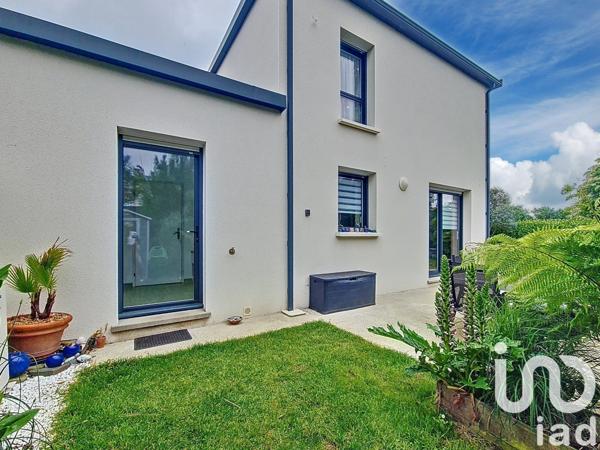Maison 4 pièces de 90 m² à Plougonvelin (29217)
