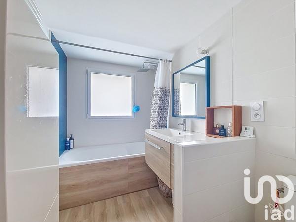 Maison 4 pièces de 90 m² à Plougonvelin (29217)