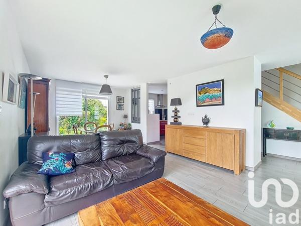 Maison 4 pièces de 90 m² à Plougonvelin (29217)