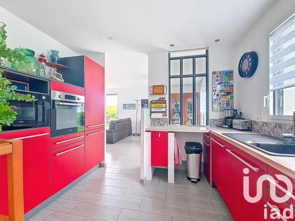 Maison 4 pièces de 90 m² à Plougonvelin (29217)