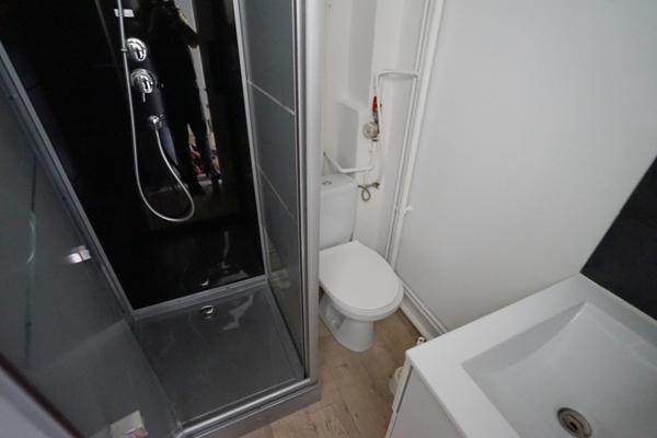 STUDIO MEUBLE - 12.23 m² - LILLE WAZEMMES