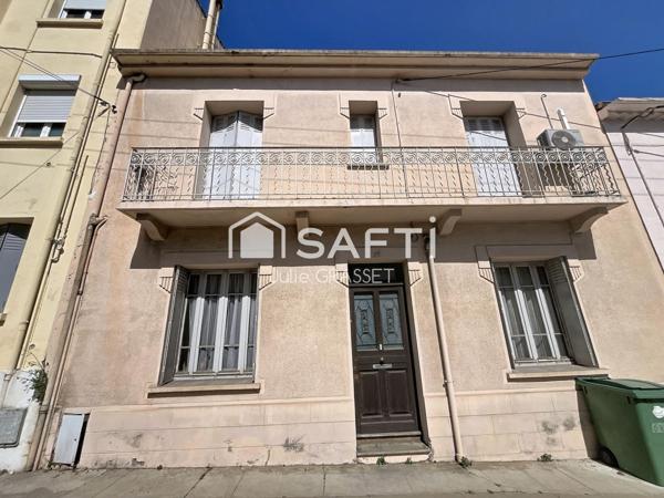 Maison de ville des années 30 à rénover avec possibilité de deux logements