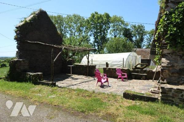 EXCLUSIVITE. PLONEVEZ-DU-FAOU (29530) - Au calme dans un petit hameau, Maison en pierres  sur u...
