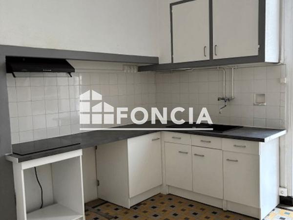 Location Maison 5 pièces 134.5 m² - 17 RUE GEORGES BIZET Arles 13200