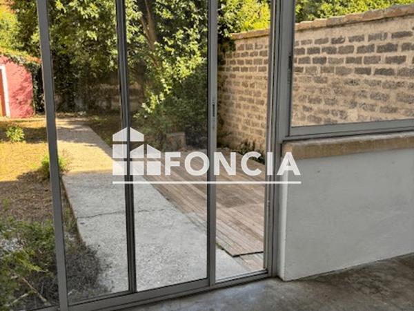 Location Maison 5 pièces 134.5 m² - 17 RUE GEORGES BIZET Arles 13200