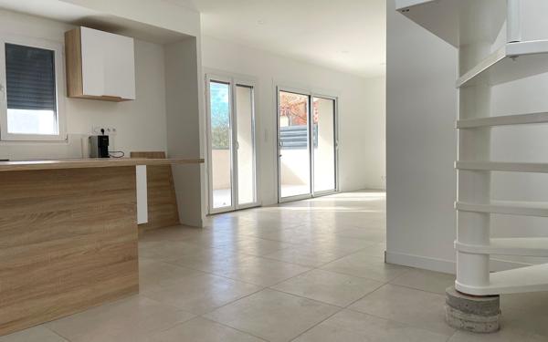 Appartement à vendre    6 pièces •  Montélimar