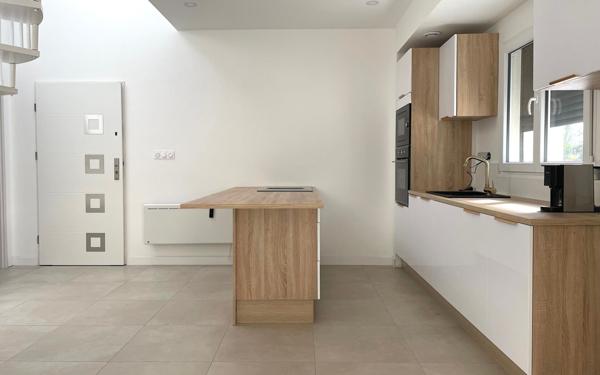 Appartement à vendre    6 pièces •  Montélimar