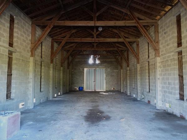 Landes 40250 Mugron, corps de ferme 300 m² avec dépendances