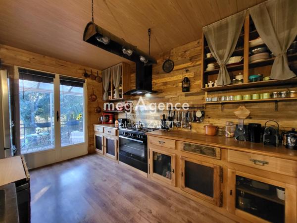 Maison à SAINT-BRES, 30500 - 2 pièces 63m²