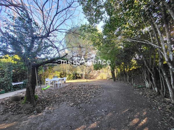 Maison à SAINT-BRES, 30500 - 2 pièces 63m²