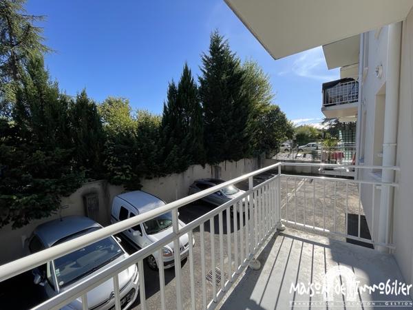 Vente appartement 2 pièces - 34m² - Résidence avec ascenseur et parking - COGNAC
