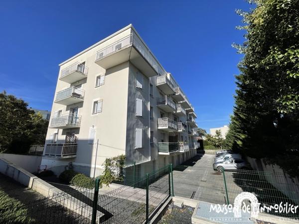 Vente appartement 2 pièces - 34m² - Résidence avec ascenseur et parking - COGNAC